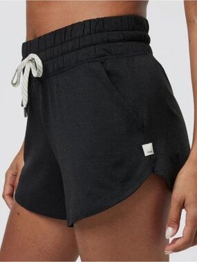Vuori Halo Shorts